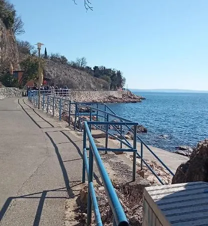 K&k Apartamento Kostrena